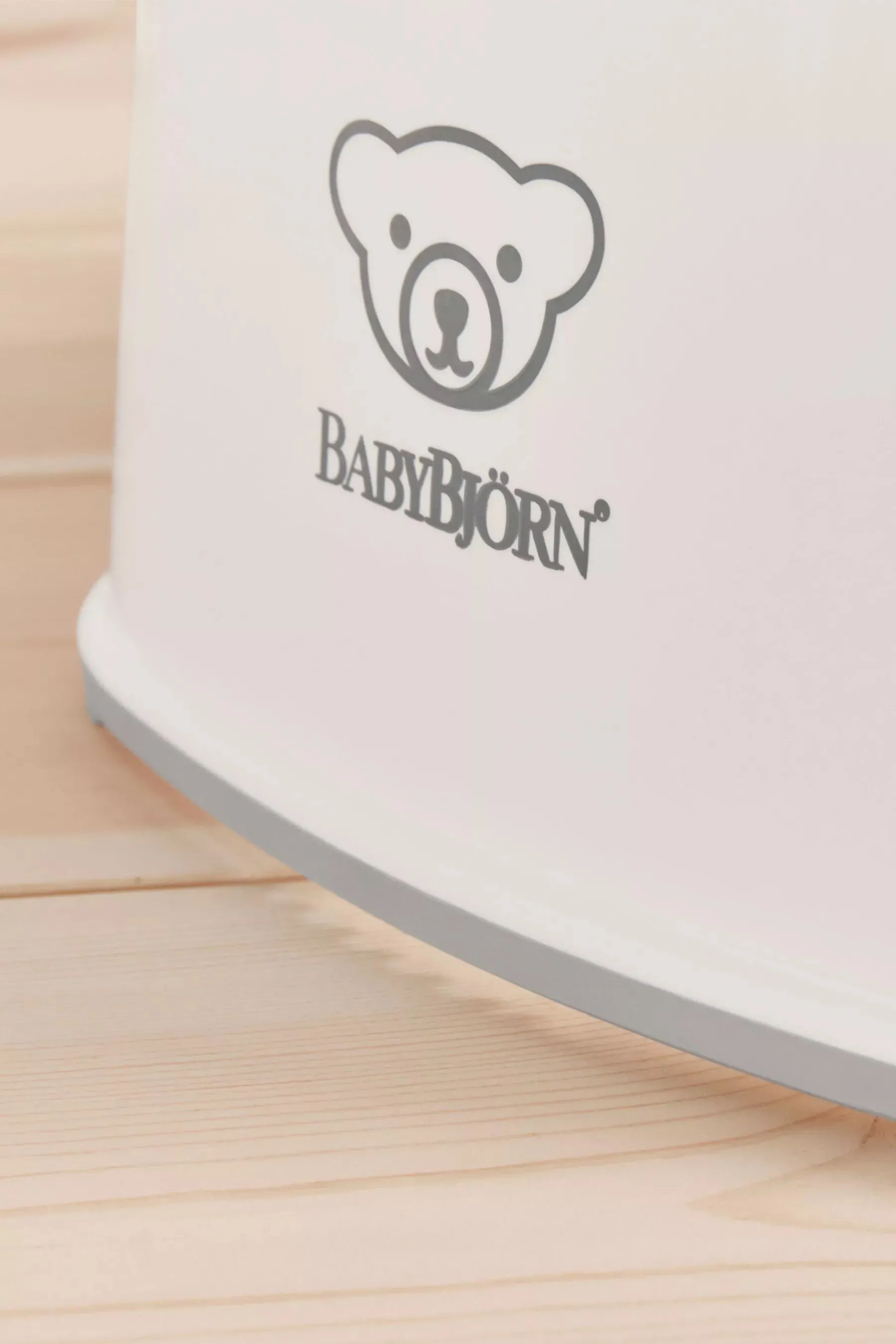 Babybjorn Step stool white