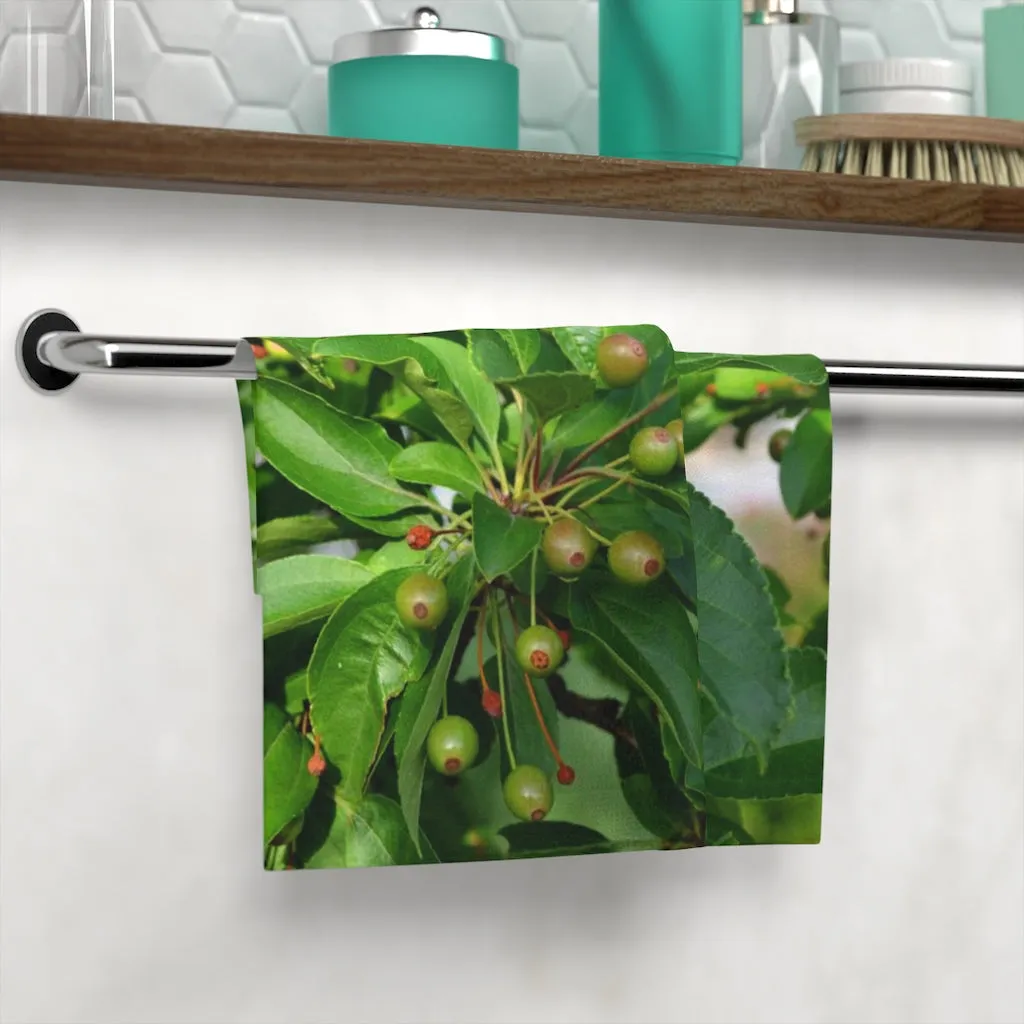 Green Leaves and Seeds Face Towel