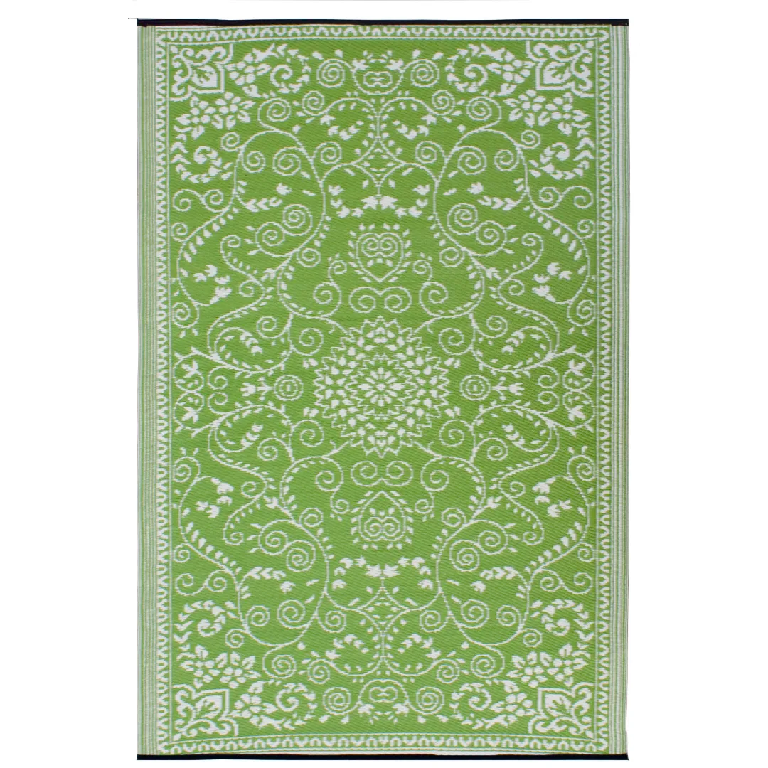 Murano Lime and Cream Traditional Recycled Plastic Reversible Outdoor Rug